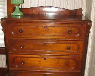 Chest of drawers
