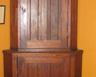 Great Country Corner Cupboard