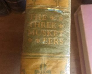 Heritage Press Three Musketeers