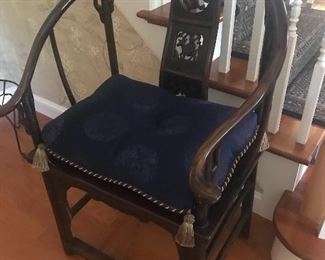Antique Asian Chaire