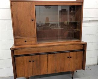 American of Martinsville china cabinet