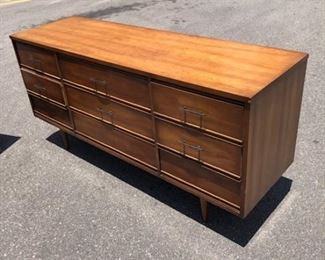 9 drawer dresser