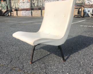 Scoop chair