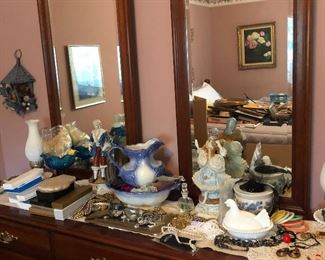Beautiful Mid-Century Double Mirrored Dresser, Pitcher and Bowl Set, Matching Milk Glass Lamps (1 showing), Milk Glass Hen on Nest, Colonial Figurines and Much More!