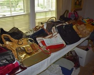 Lots of Beautiful Vintage Purses in this Estate