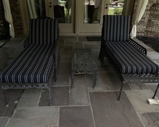 91. Pair of Wrought Iron Chaise Lounge (24'' x 56'' x 39'')