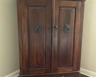 135. 2 Door 1 Drawer Armoire (46'' x 28'' x 71'')