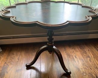 65. Chinoiserie Occasional Round Table w/ Scalloped Edge & Triple Leg Pedestal (33" x 27")