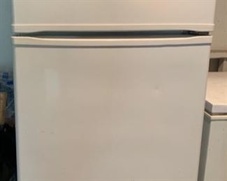 93. Whirlpool Refrigerator (28" x 28" x 66")