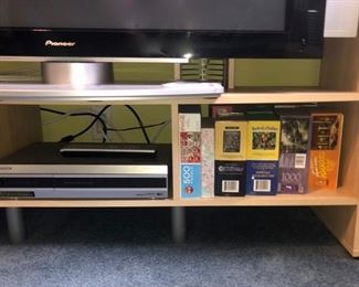 TV & puzzles