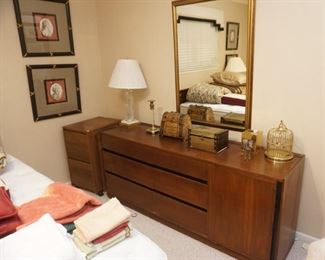 Dillingham Esprit bedroom set