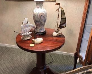 pedestal table with porcelain lamps