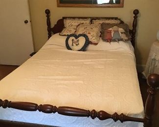 Full Size Poster Bed 