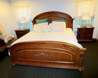 Ashley or Kane King size bedroom set (Pine Flora Design) with brand new Beauty Rest Mattress. Bed is adjustable to Queen