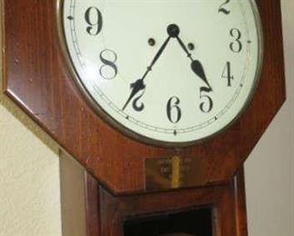 Vintage Howard Miller Regulator Key Wind Wall Clock