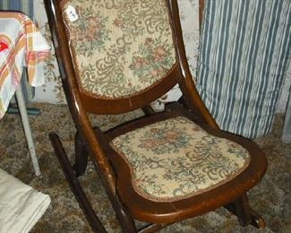 Collapses/folds up - strong and LOW