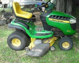 Shiny/pretty/excellent condition w/key