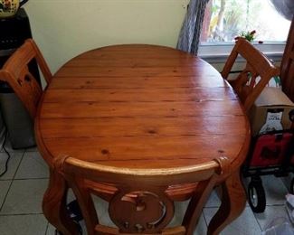 Pine Wood Kitchen table wth middle insert 3 chairs
