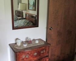 x small table mirror