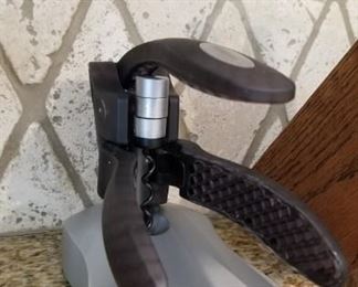 Wine opener