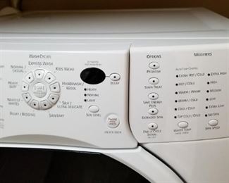 Kenmore Elite Smartwash Quietpak 9 front loading washing machine on pedestal 