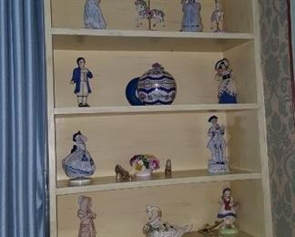 Decorative Figurines