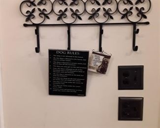 wall holder, Dog signs
