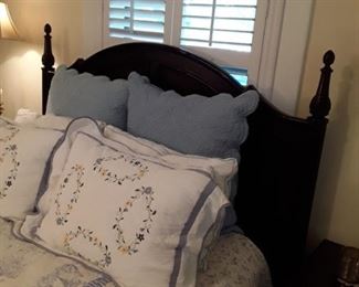 Blue Queen size bedding