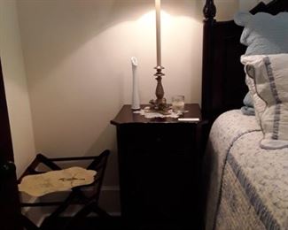 Night stand and lamp, luggage stand