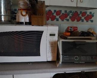 Microwave, toaster oven