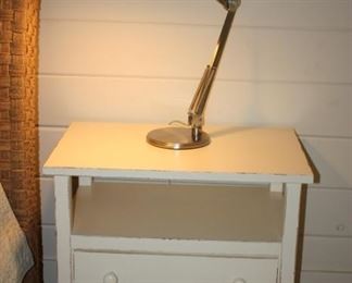 Villagio night stand