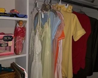 Vintage women's clothes. Lou Holtz doll.