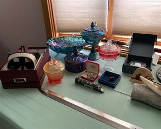 Antique Stereoscope Viewer and Cards, Broadsword