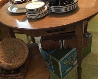 Dinette Table and Chairs!...Let's Go To The Garage!...