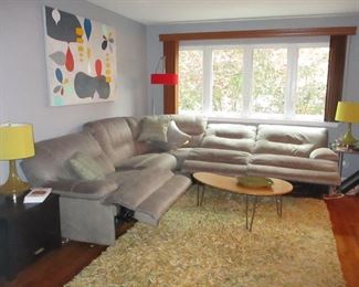 Macy's Sectional Sofa Recliner Like New
Retro wall Decor
