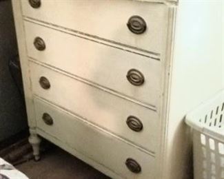 Beautiful vintage French Provincial  dresser