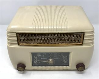  Vintage General Electric Radio Model 201https://ctbids.com/#!/description/share/165028