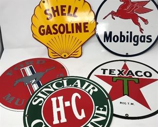 Retro Porcelain Gas & Oil Co. Signs https://ctbids.com/#!/description/share/165118