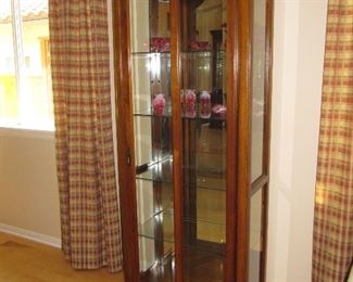 Pulaski Display cabinet