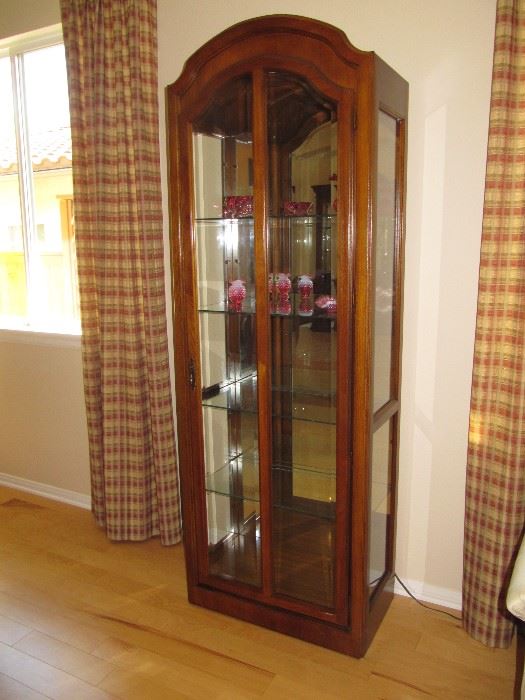 Pulaski Display cabinet