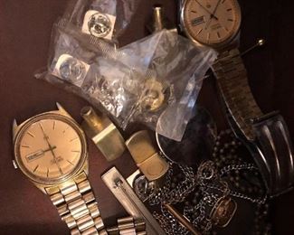 lots of watch parts