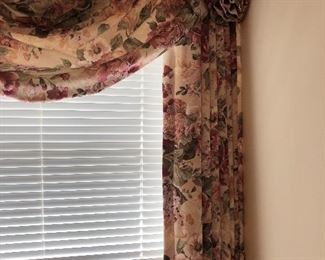 curtains to match the comforter