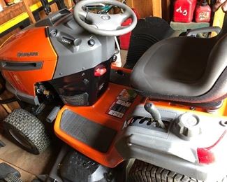 Excellent condition riding mower