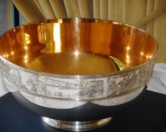  Franklin Mint Bi Centennial Solid Sterling lined with 24 Karat Gold. 150 Ounces ounces. COA. BOX.Only 750 were made this is #87