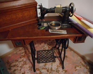 Antique Wheeler Wilson Sewing Cabinet..With Sewing Machine..Cabinet is gorgeous!! 