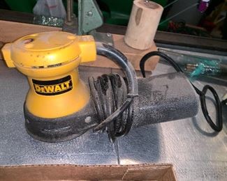 DeWalt sander