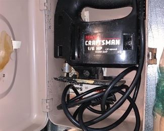 Craftsmen saw
