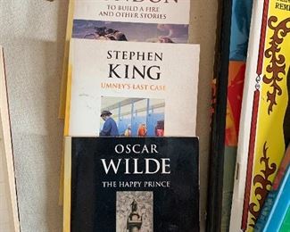 Mini books by Lack London, Stephen King and Oscar Wilde