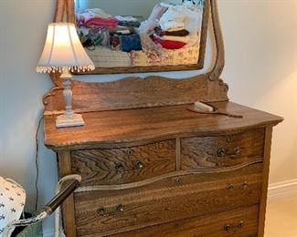 Antique Tiger Oak lady's dresser w/mirror-the mirror adjusts