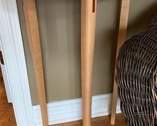 Handmade half round table